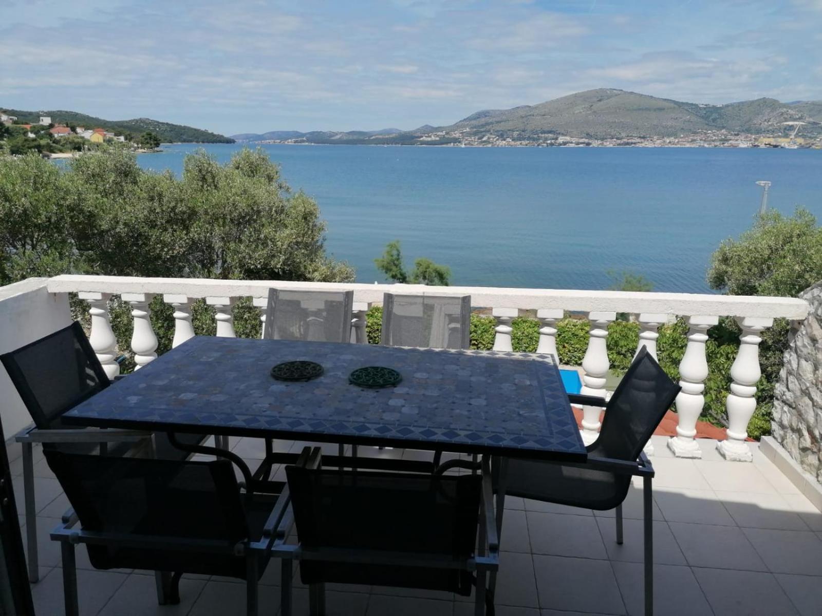 Apartments Villa Julia Trogir Exterior foto