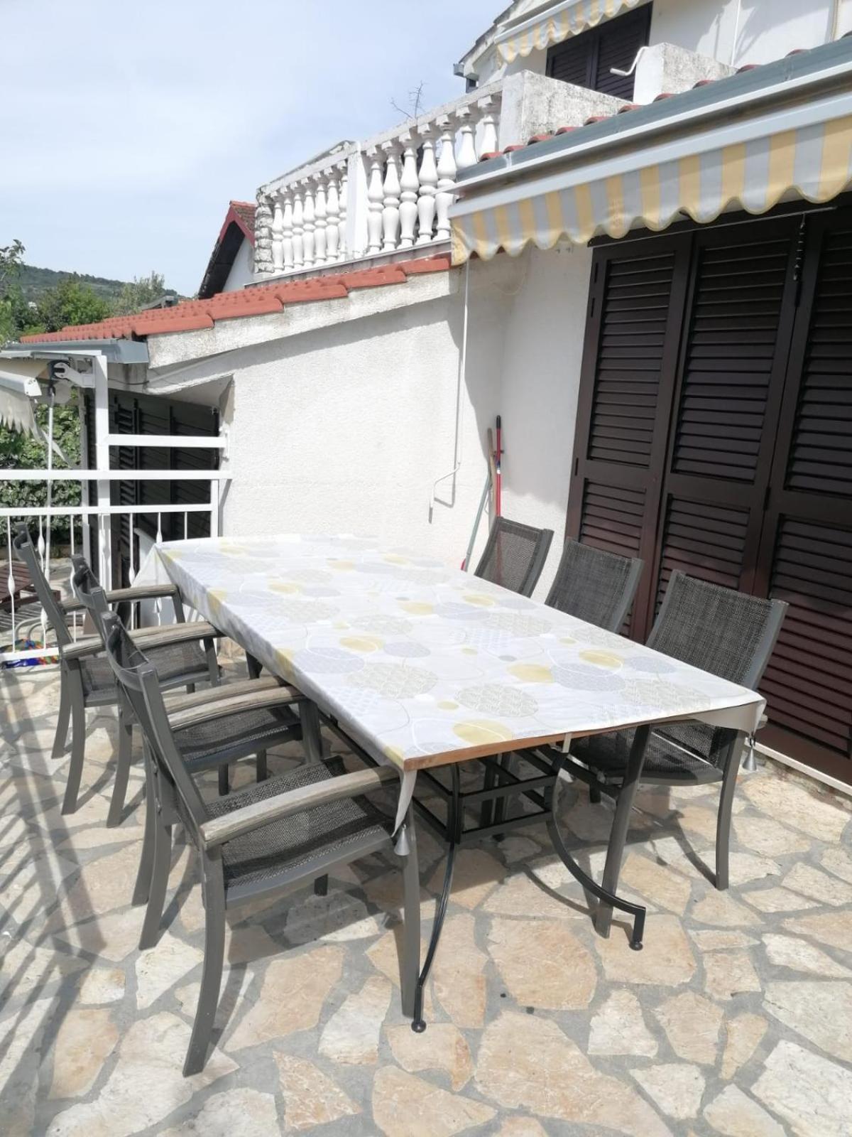 Apartments Villa Julia Trogir Exterior foto